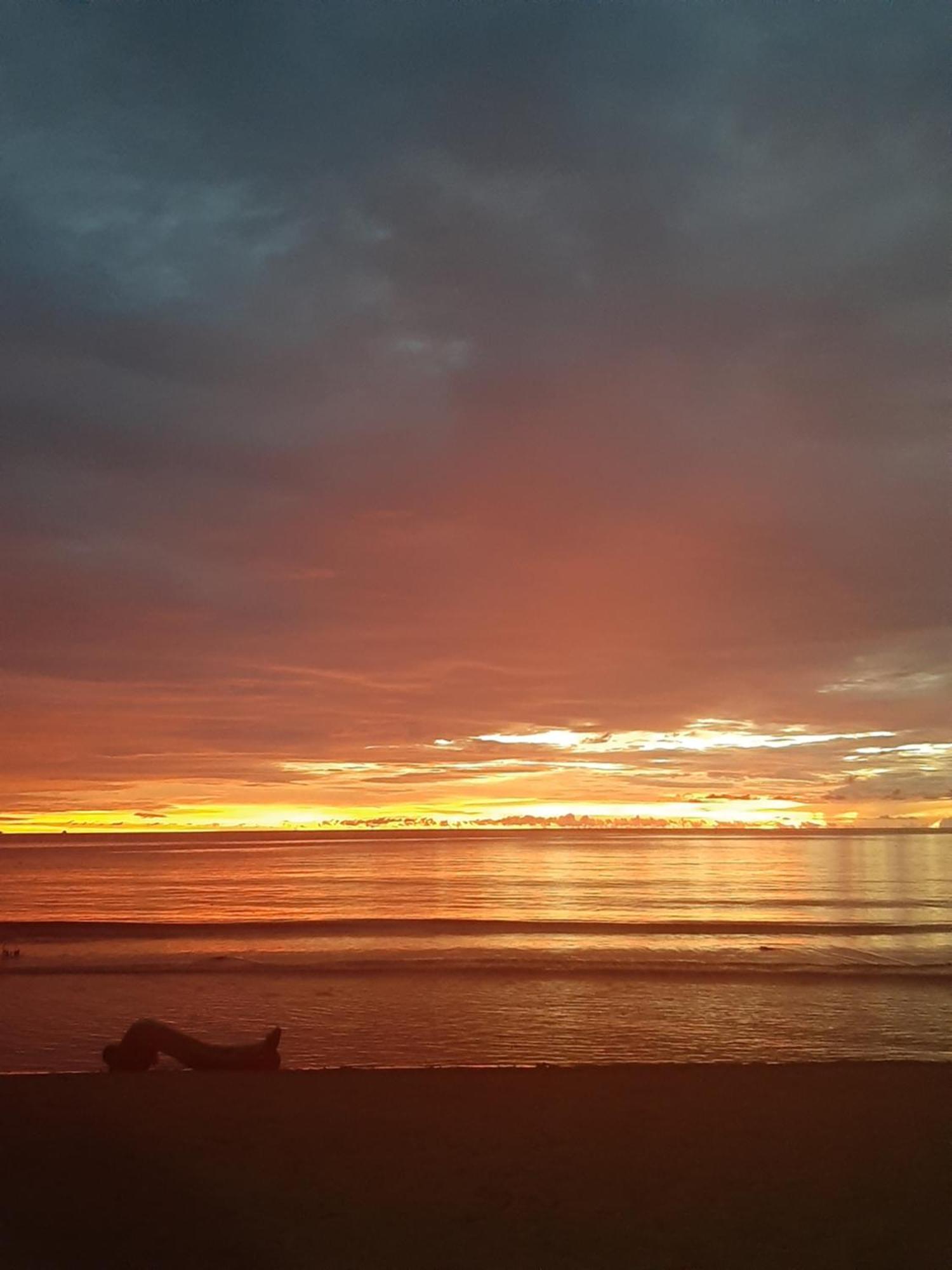 Le Moya Beach Нуси-Бе Экстерьер фото